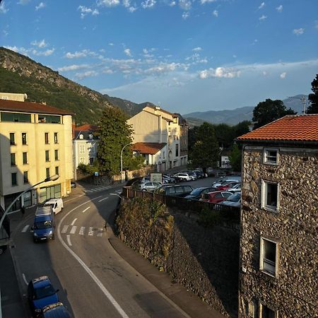 Appartement A Foix Luaran gambar