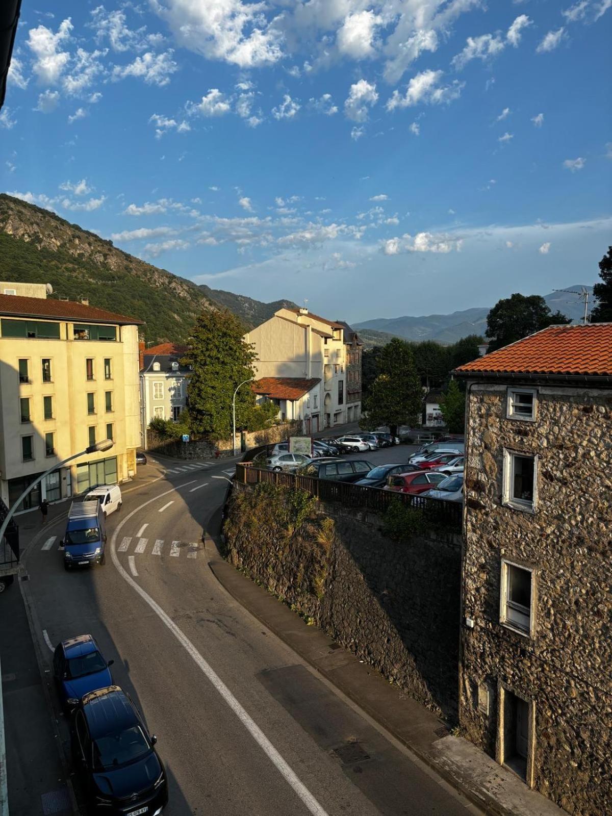 Appartement A Foix Luaran gambar