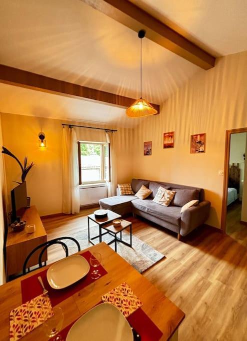 Appartement A Foix Luaran gambar